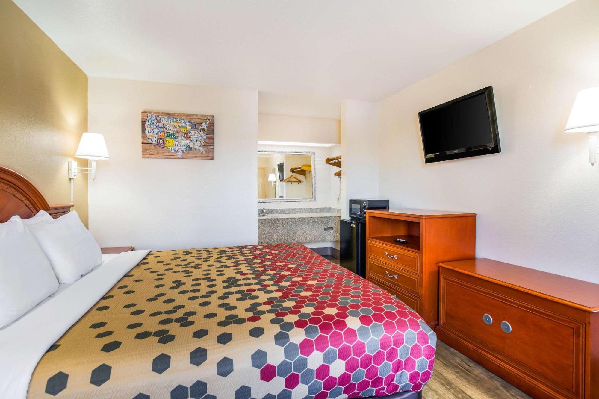 Econo Lodge Лобанон Екстериор снимка